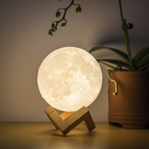rechargeable-3d-moon-lamp